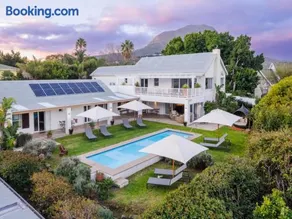 Explorer Guesthouse - Image 1