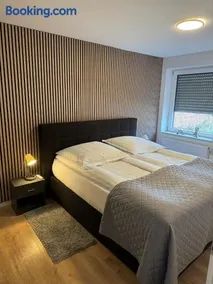 Cozy Private Apartment - Image 2
