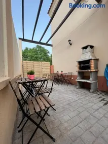 Apartamentos Sevilla Deluxe Rosales - Image 2
