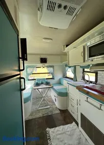 Blue Diamond RV at Diamond Glamping - Image 4