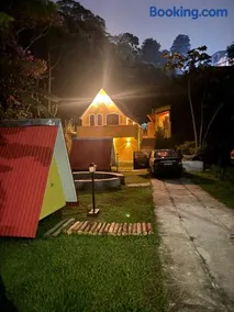 Chalezinho amarelo ipiabas - Image 1