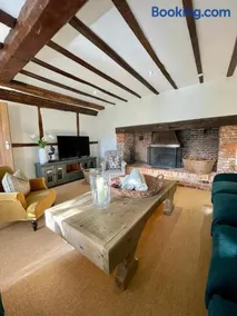 Mimosa Cottage - Image 2