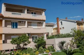 Apartments Luka - Image 1