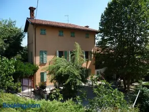 B&B Selisa - Image 1