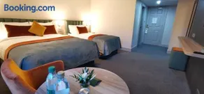Greenhills Hotel Limerick - Image 2