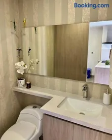 Boutique Executive Suite, Luxury in Llanogrande - Image 3