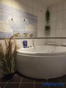 Senja Villa - Hot tub and northern lights view - Image 5