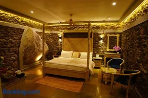 Sky rock 3BHK Luxurious Villa Mount Abu - Image 2