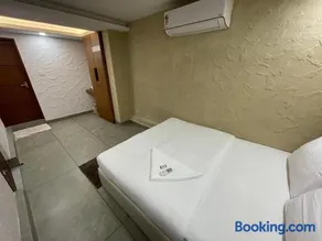 THG Kozhikode AC Rooms and Dorms Opposite to Beach - Image 2