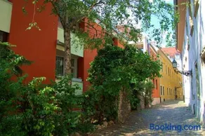 Buda Castle Apartments - Image 2