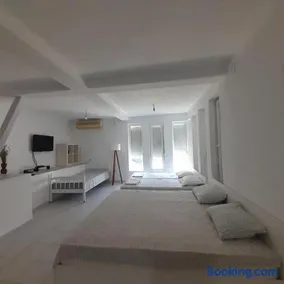 Vila Magdalena-Star Dojran - Image 1