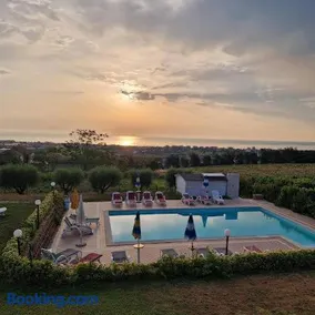 Vigneto - Italian Restaurant & B&B - Image 2