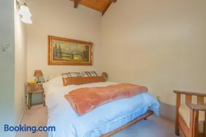Sweet Arnold Cabin - Image 1