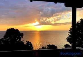 Just renovated seaside home 80 meters from the sea - Image 1