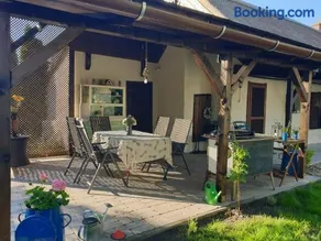 Lovely Cottage Home - Image 2