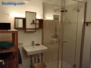 Liebevoll eingerichtete Wohnung - Image 3