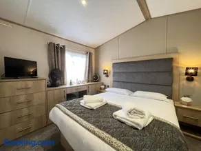 Stewarts Resort Lodge 3 - Image 1