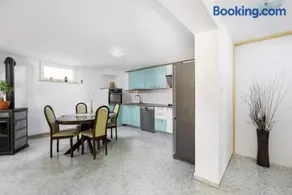 Apartmani Vinko Tribunj-Sovlje - Image 2