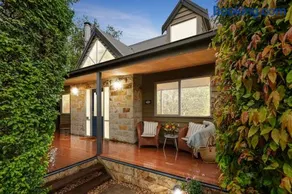 Two Truffles Cottage Accommodation - Image 2
