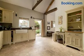 Irishman's Cottage - Image 4