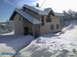 Guest House Tena - Image 2