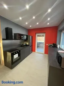 K71 Guest House - Image 2