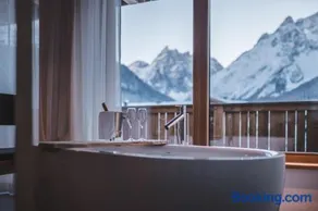 Schuischta Mountain Apartments - Image 2
