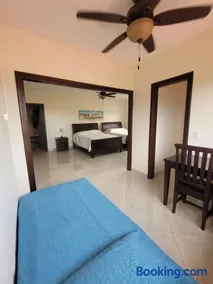 Casa Enayati - En-Suite Private Rooms - Image 2