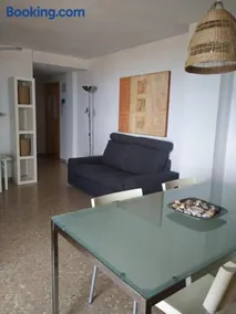 Apartamento Con Preciosas Vistas Al Mar,WIFI y piscina de temporada - Image 2