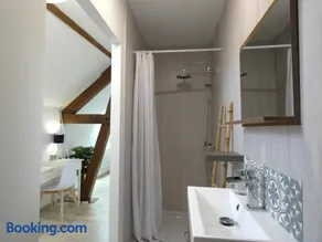 Gîte pittoresque avec nature, Wi-Fi, BBQ et terrasse privée - FR-1-581-113 - Image 3