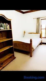 Ridge Wood House - Image 1