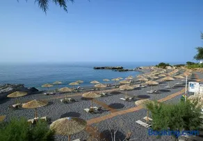 Kakkos Bay Hotel and Bungalows - Image 2