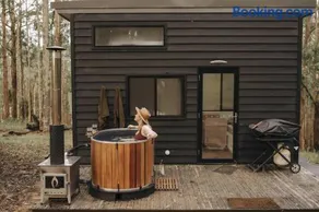 Kookaburra Ridge & Tiny Robinson - Image 2