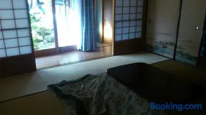 B & B Nishimine - Image 4
