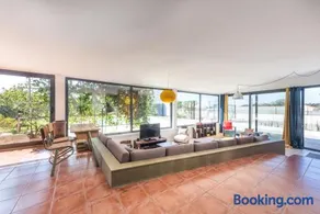GuestReady - Sunset Pool House - Image 2