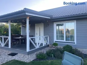 Cozy holiday house with sauna and entertainment - Image 3