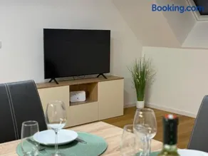 Modern & Cozy Apartment - Free Parking & Vineyards - Image 2