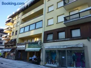 Appartement 2 chambres en centre-ville à Megève avec balcon et wifi - FR-1-453-107 - Image 4