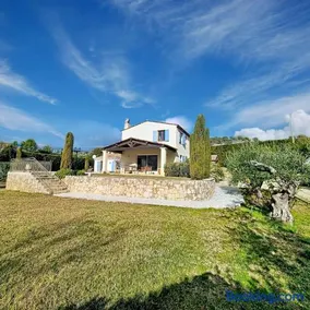 Villa San Peyre - private pool and large garden - Image 1