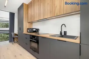 Klimatyzowane Studio dla Dwóch Osób Praca Zdalna by Noclegi Renters - Image 2
