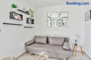 Heidi Braesch Apartment - Image 3