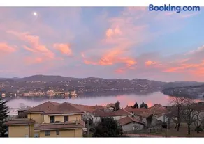 180° on the lake - Image 1