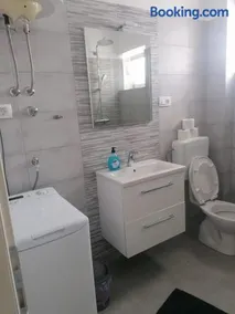 Apartmani Mišković, Turanj - Image 2