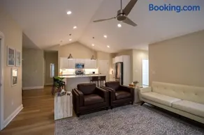 Hillsdales Hidden Condo Hideaway - Image 1