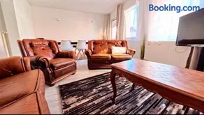Stadtmitte Apartment im historischen Viertel -100qm Wohnfläche & 30qm Dachterrasse - Image 1