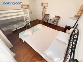Guest House Izola - Image 2