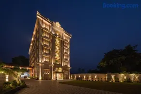 Clarks Inn Suites Dhanbad - Image 2