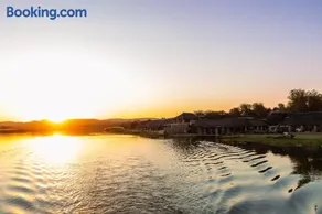 Kambaku II Boat Safaris & Lodge - Image 1