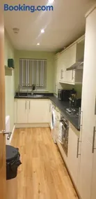2 bed flat in Gravesend close to M25 & Ebbsfleet station - Image 5