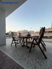 Skyfall with a large balcony and FREE parking in Central Kiato - Image 2